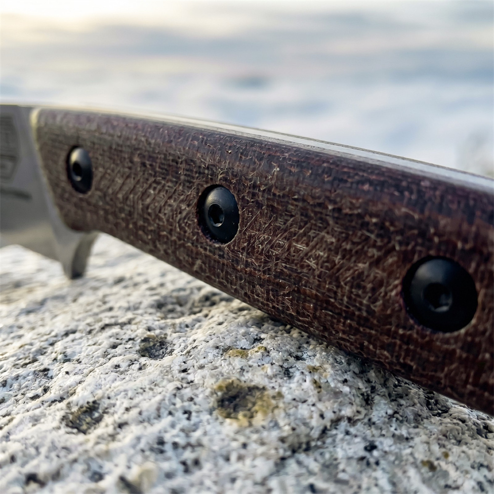固定刃アウトドアサバイバルナイフ、マイカルタハンドルとカイデ - Bushcraft Knife Fixed のレビューと価格